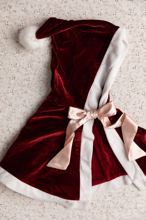 Bencer & Hazelnut Christmas Cape