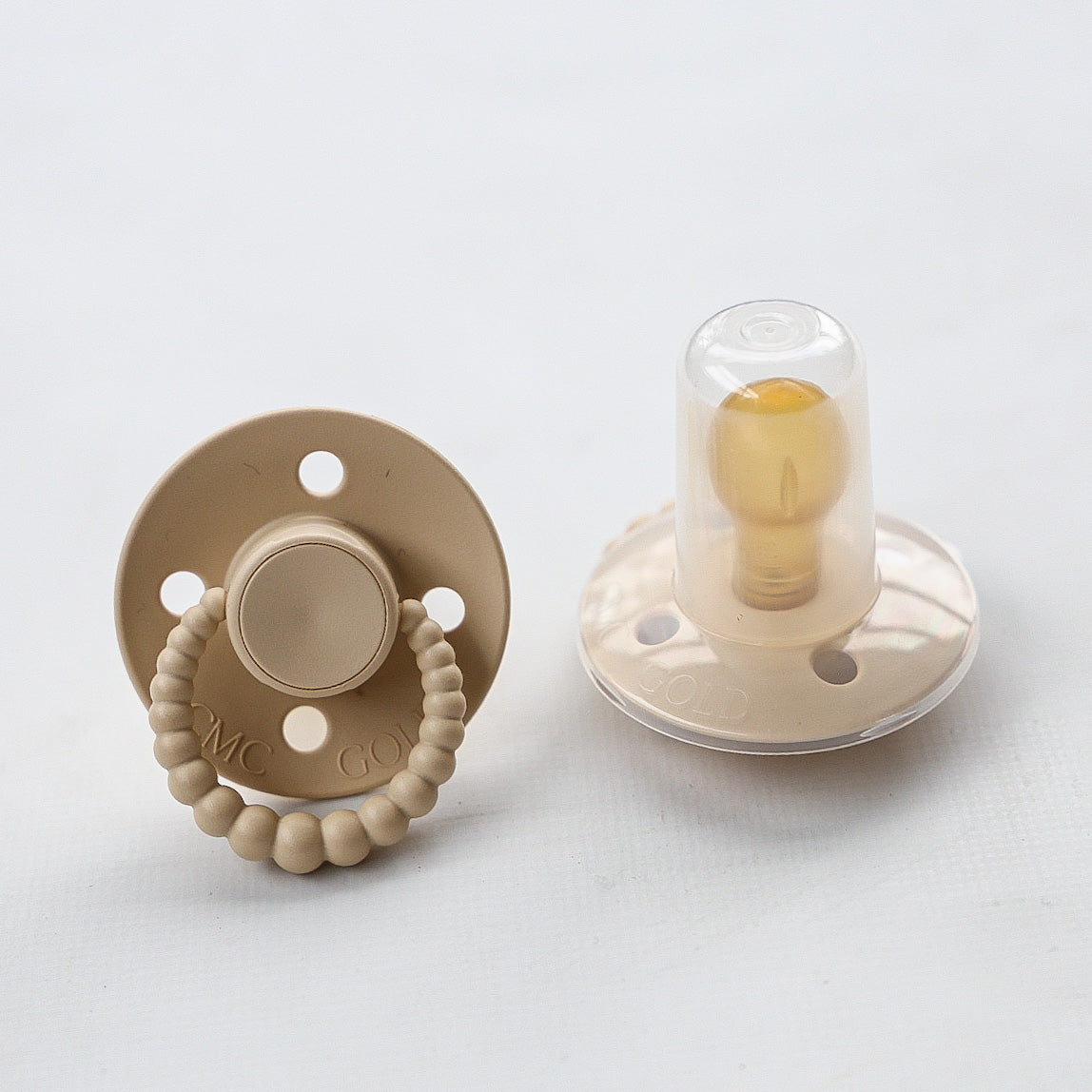 CMC Gold Dummies - Bubble Dummies - Vented Teat - Oatmeal - 2 Pack