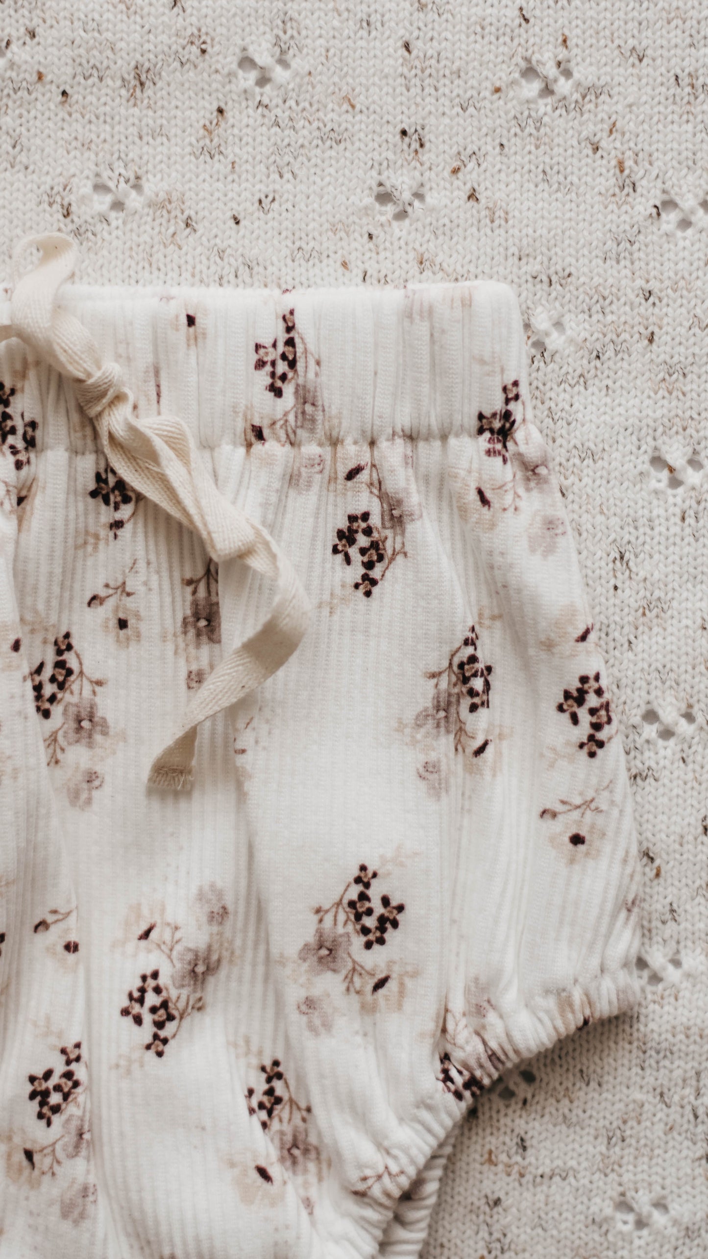 Bencer & Hazelnut - Posy Bloomers