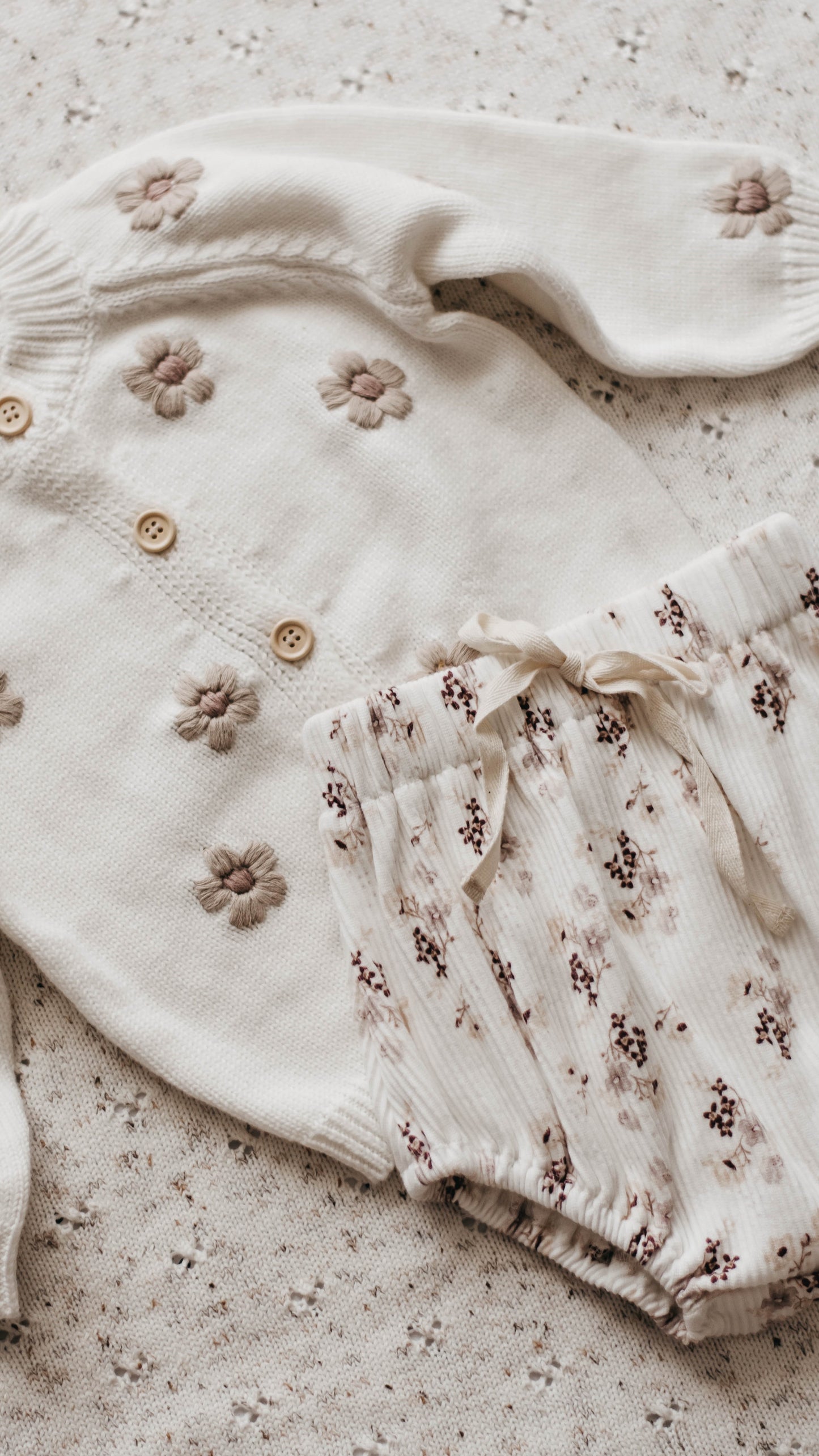 Bencer & Hazelnut - Posy Bloomers