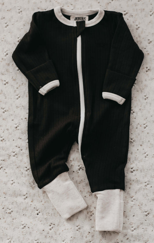 Bencer & Hazelnut - Ribbed Zipsuit - Charcoal