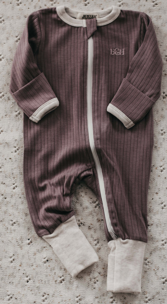 Bencer & Hazelnut - Ribbed Zipsuit - Plum