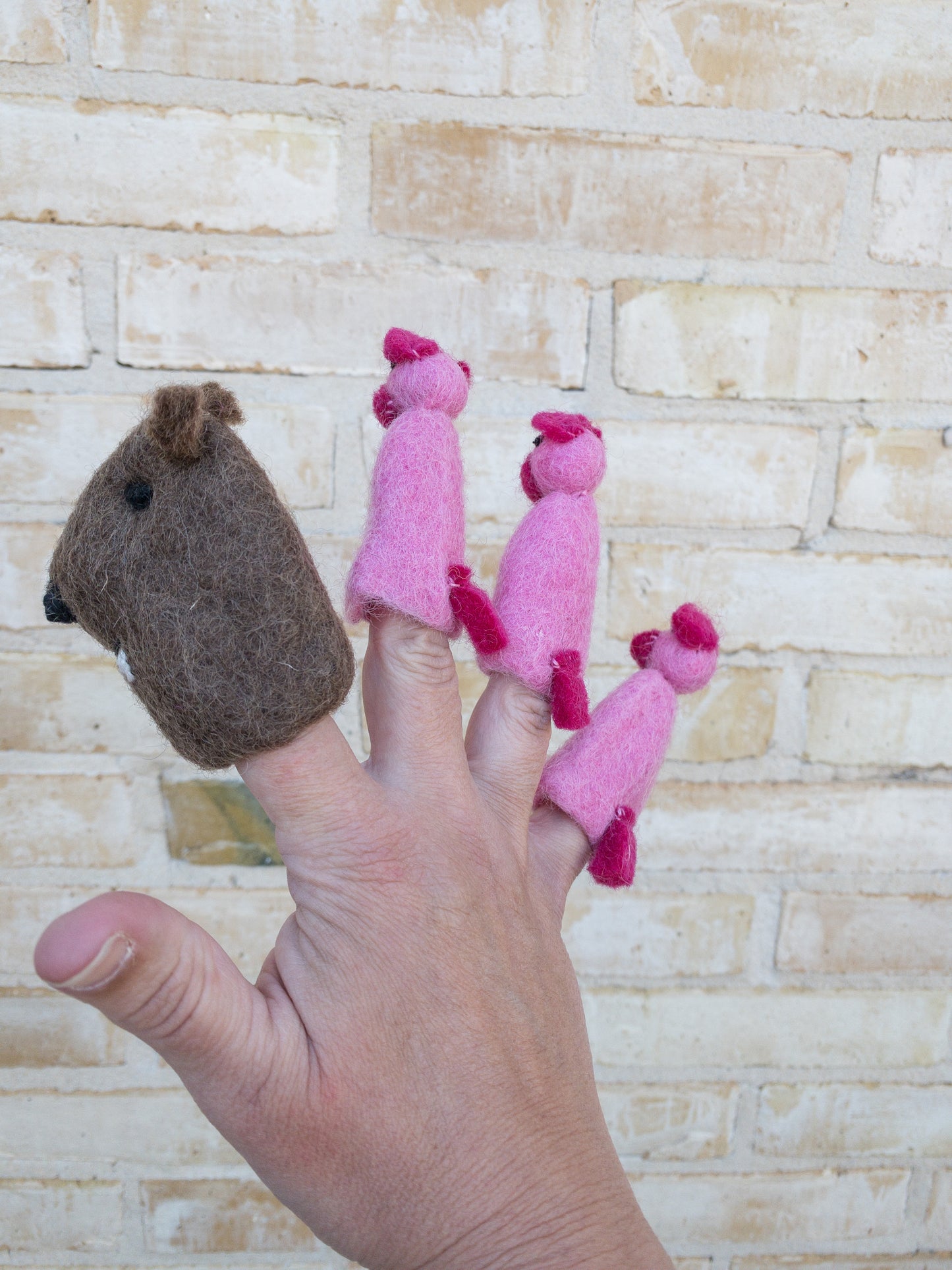 Papoose Toys - Wolf and 3 Pigs - Finger Puppets